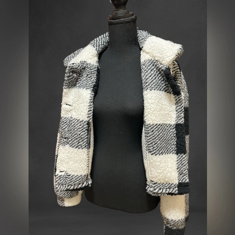 Bottom down jacket - Picture 3 of 3